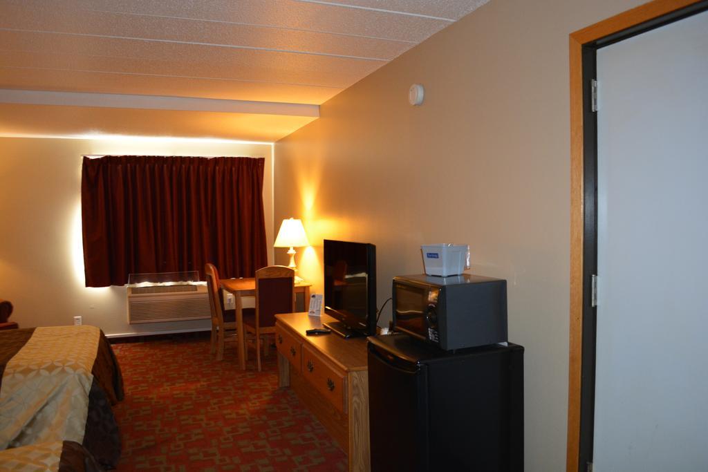 Travelodge By Wyndham Grand Forks Exterior foto